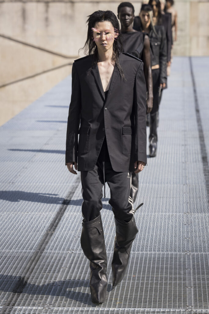 Rick Owens fashion show in Paris, Spring Summer 2027 Menswear Fashion Week Photo by Valerio Mezzanotti