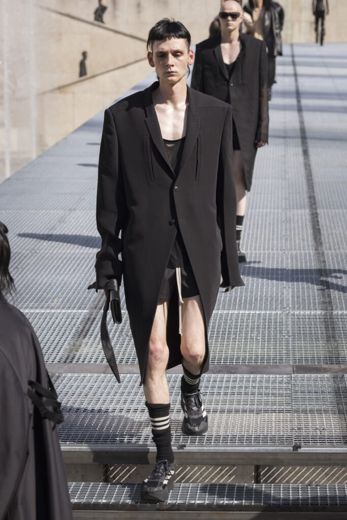 Rick Owens fashion show in Paris, Spring Summer 2027 Menswear Fashion Week Photo by Valerio Mezzanotti