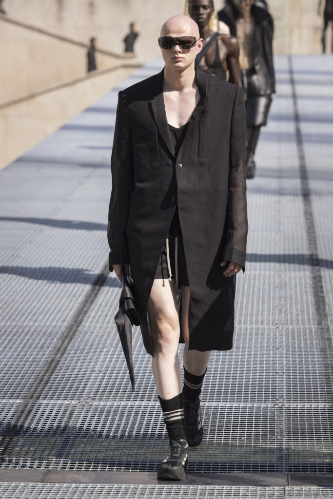 Rick Owens fashion show in Paris, Spring Summer 2027 Menswear Fashion Week Photo by Valerio Mezzanotti