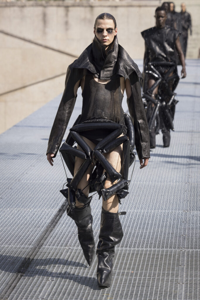 Rick Owens fashion show in Paris, Spring Summer 2027 Menswear Fashion Week Photo by Valerio Mezzanotti