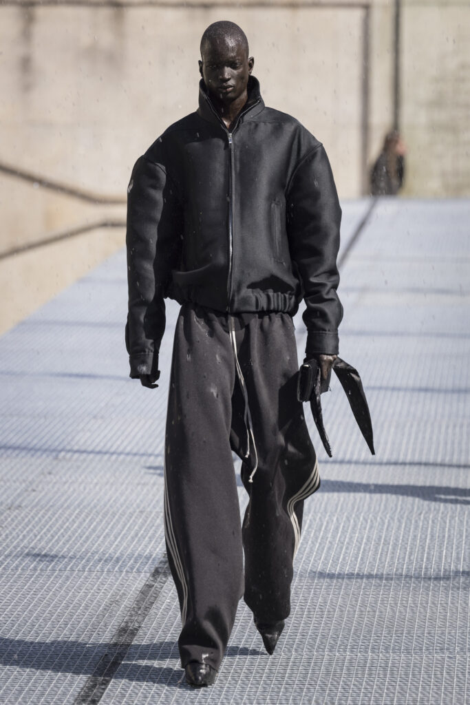Rick Owens fashion show in Paris, Spring Summer 2027 Menswear Fashion Week Photo by Valerio Mezzanotti