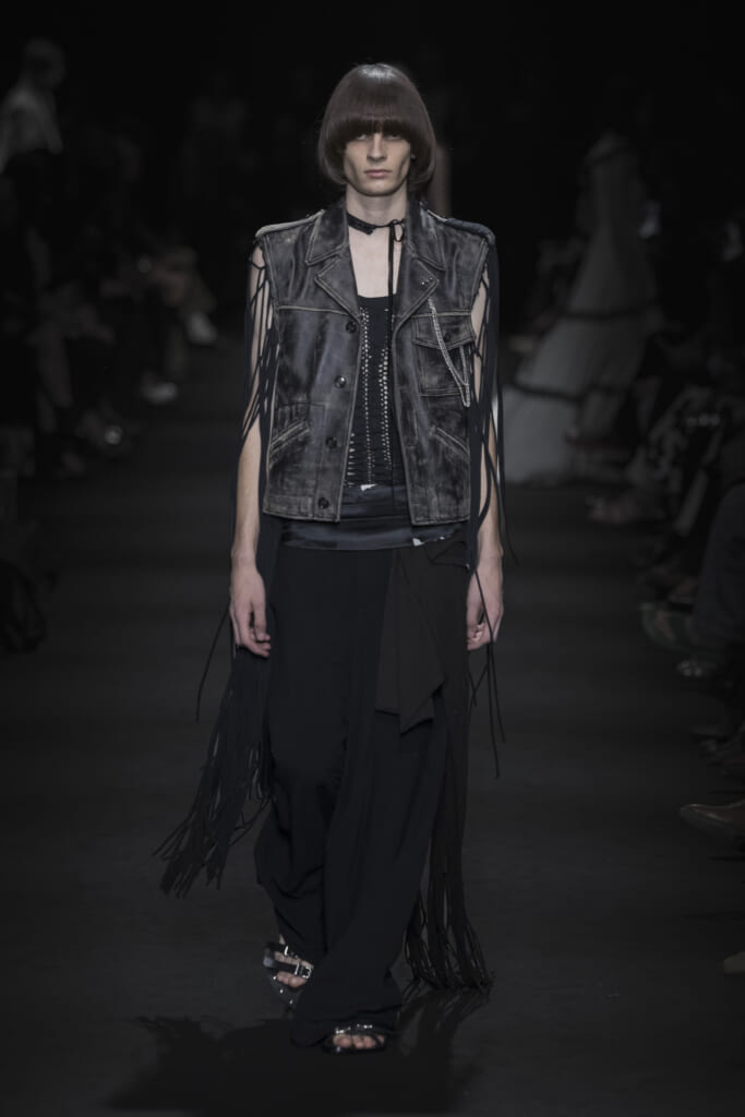 Model on the runway at the Ann Demeulemeester fashion show in Paris, Spring Summer 2027 Ready To Wear Fashion Week